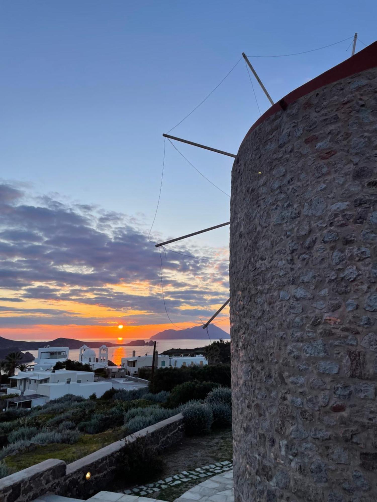 Marketos Windmill And Houses Tripití Buitenkant foto