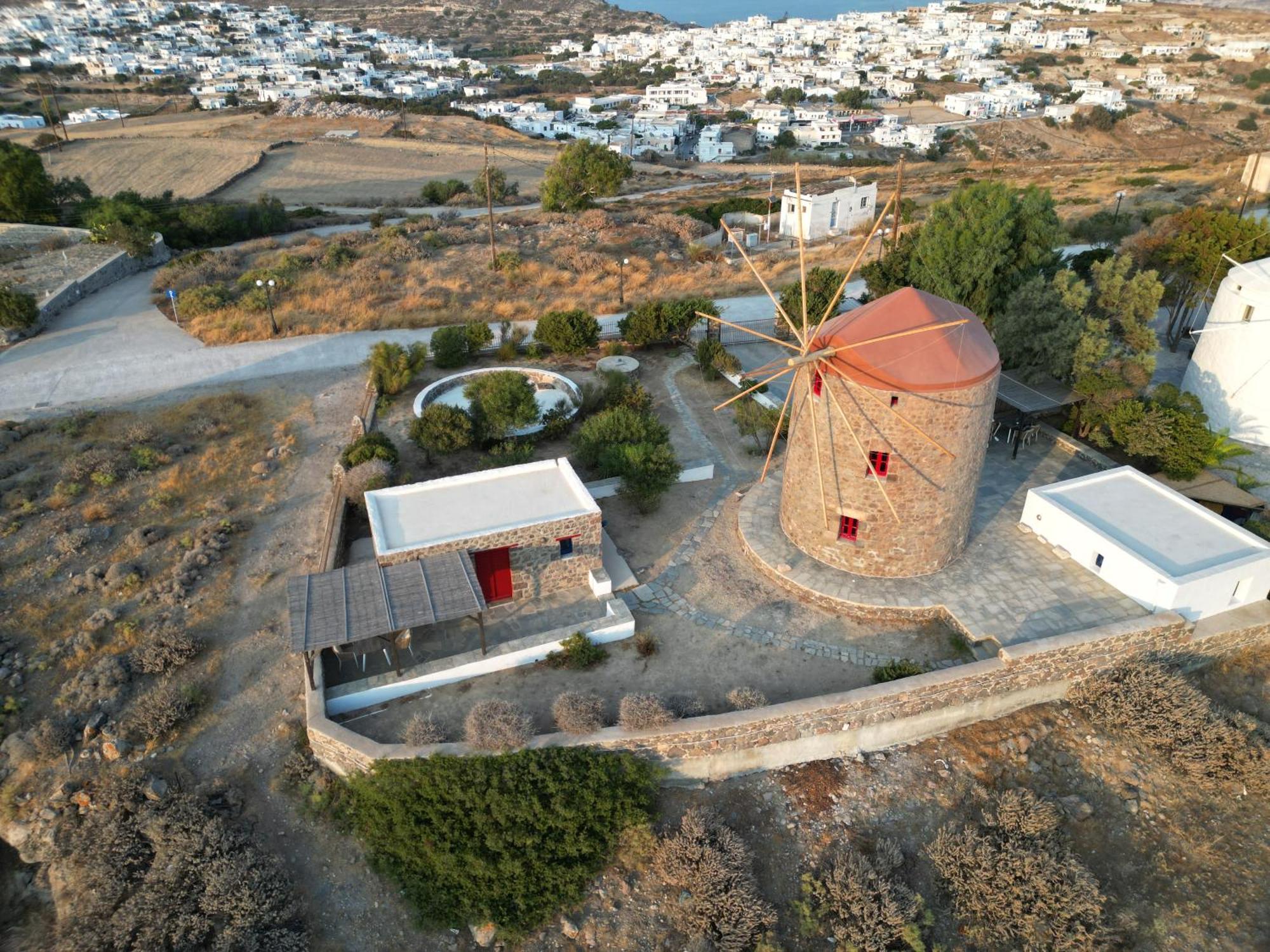 Marketos Windmill And Houses Tripití Buitenkant foto
